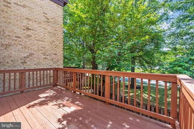 Building Photo - 2983 Borge St