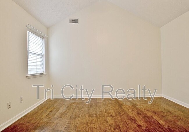 Building Photo - 350 Cobbler Dr