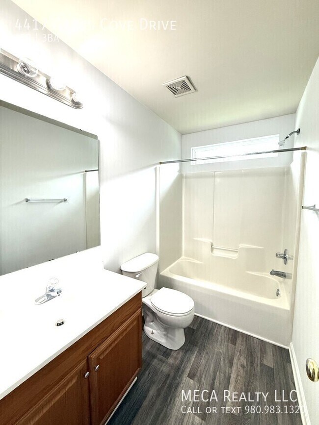 Building Photo - 4417 Cades Cove Dr