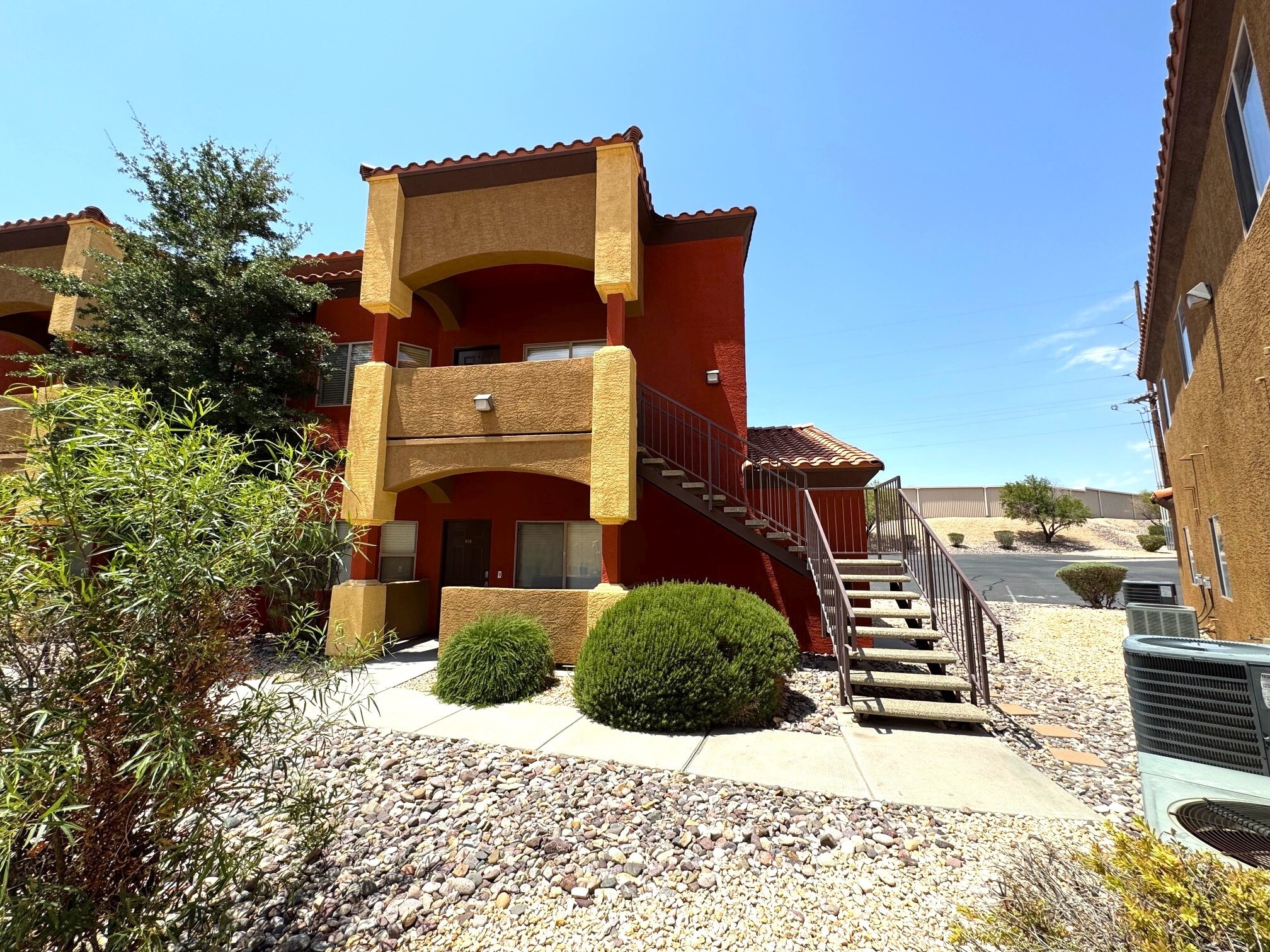 Building Photo - 890 Kitty Hawk Dr