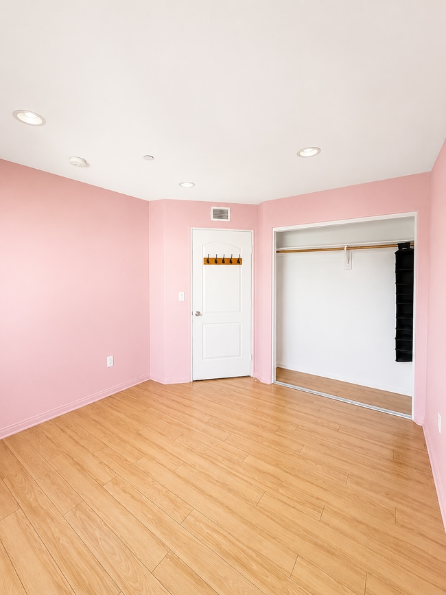 Building Photo - 13623 Sherman Way