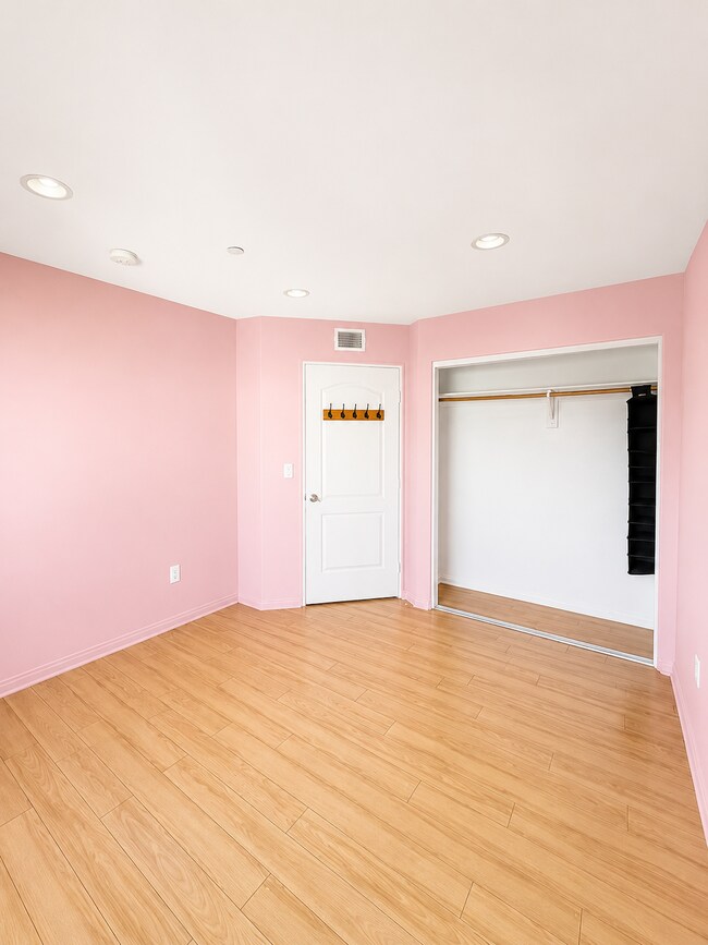 Building Photo - 13623 Sherman Way