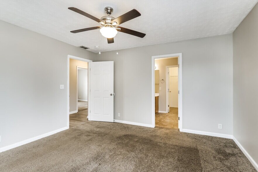 Building Photo - 90 Hillwood Dr