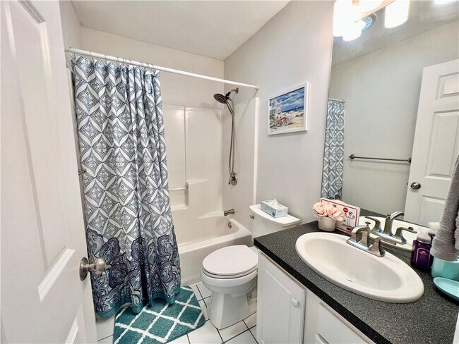 Building Photo - 65 Carriage Trl