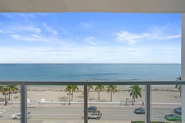 Building Photo - 209 N Fort Lauderdale Beach Blvd