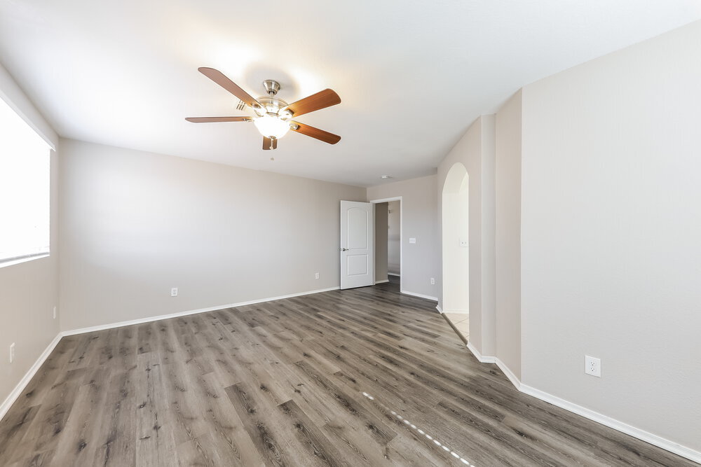 Building Photo - 11322 W Loren Ln