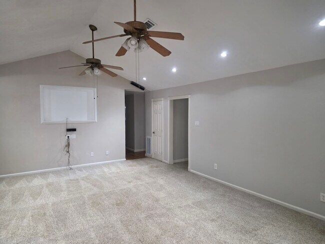 Building Photo - 13600 FM1314