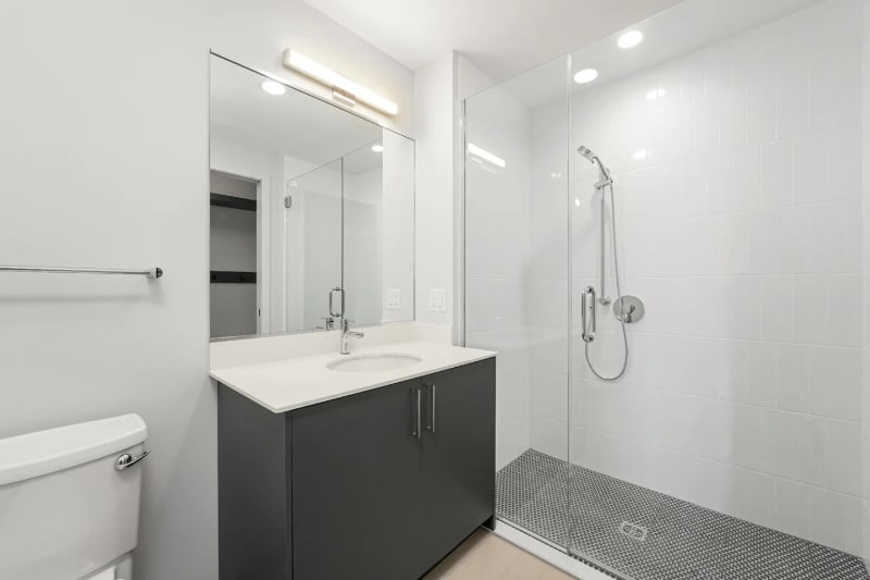 Building Photo - 1129 W Erie St