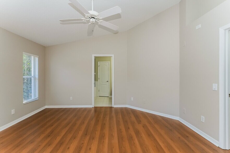 Building Photo - 3004 Prairie Iris Dr