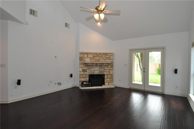Building Photo - 3323 Pine Needle Cir