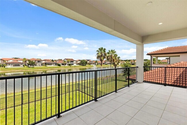 Building Photo - 10511 Royal Cypress Way
