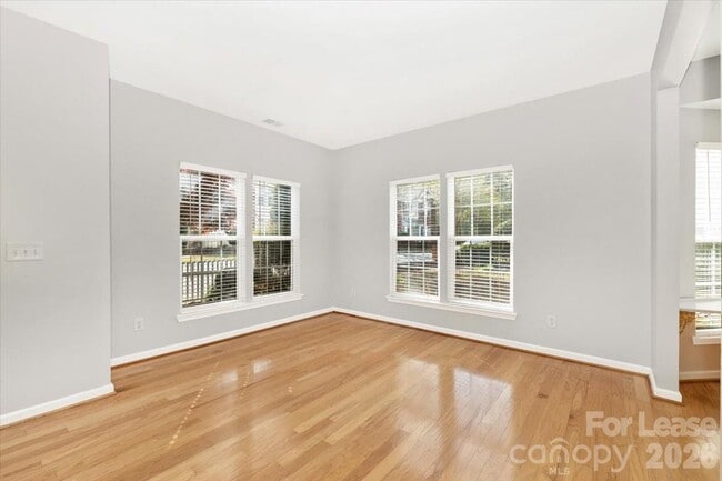 Building Photo - 4102 Christine Ln