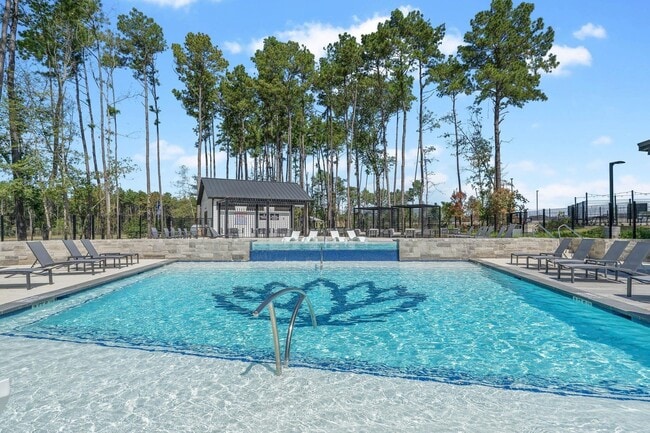 Building Photo - 925 Sutherland Fls St