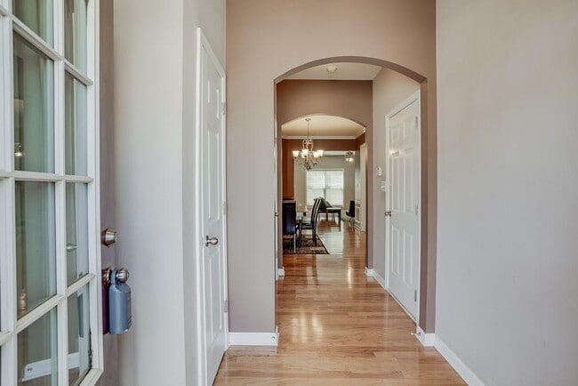 Building Photo - 3157 Creston Park Ct