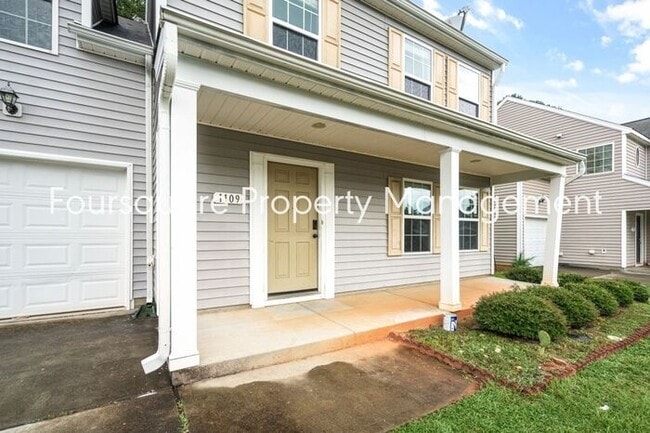 Building Photo - 4-Bed Single Family Home with Open Layout,...