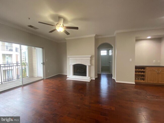 Building Photo - 12929 Centre Park Cir