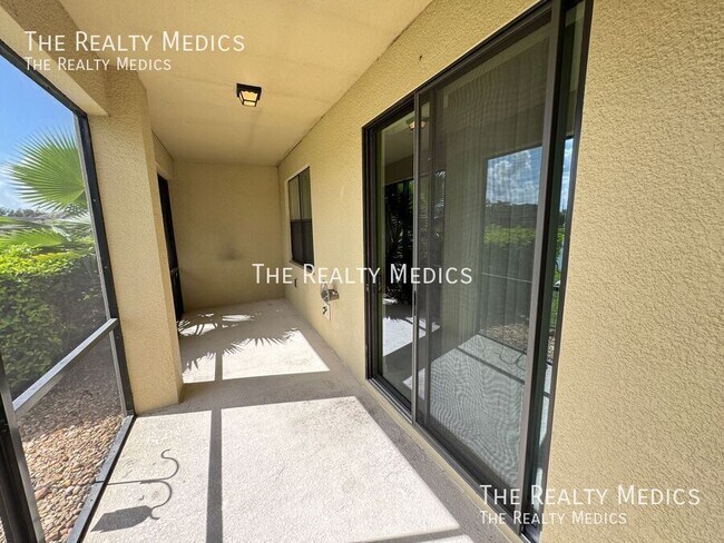 Building Photo - 2365 Seven Oaks Dr
