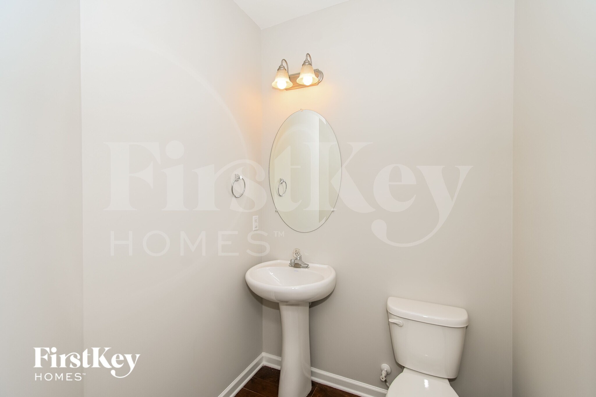 Building Photo - 2714 Topaz Rd