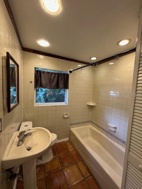 Building Photo - 2120 E Washington St