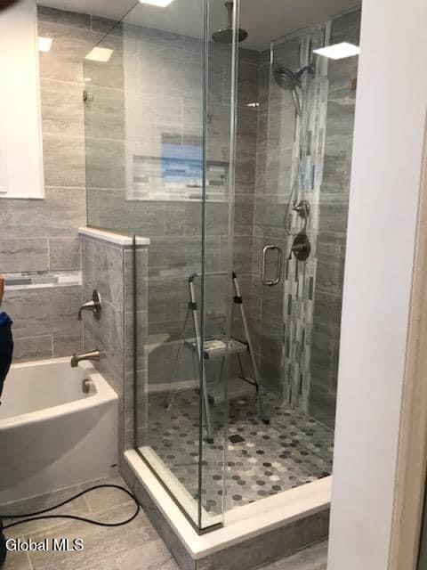 Building Photo - 122 N Ferry St