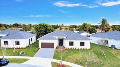 Building Photo - 20833 SW 96th Ct