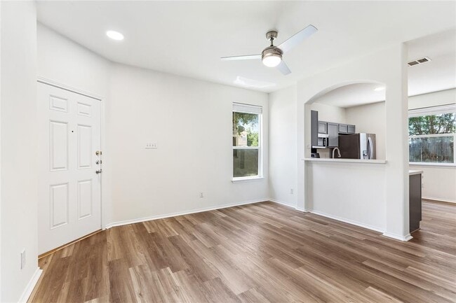 Building Photo - 14416 Lewis Carroll Ln