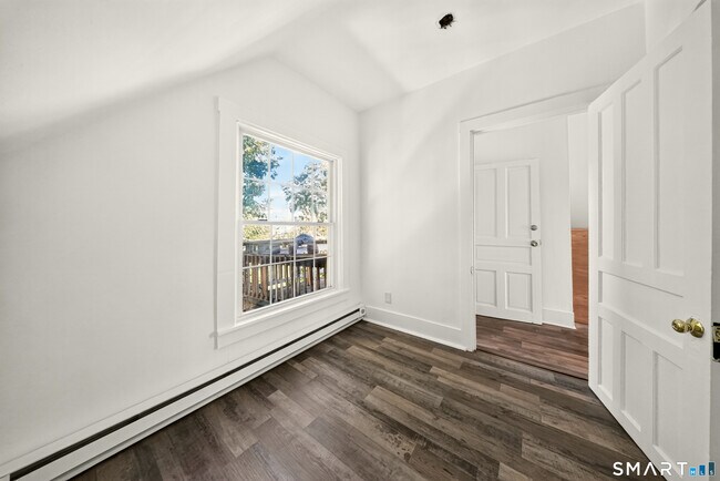 Building Photo - 42-46-46 Hanford Ave
