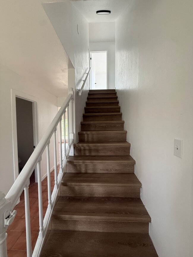 Building Photo - 4617 Cobblestone Ln