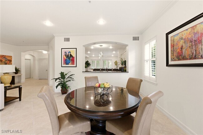 Building Photo - 2843 Tiburon Blvd E