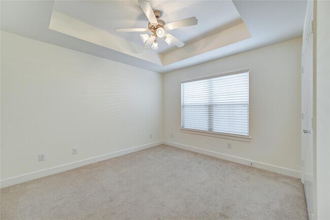 Building Photo - 11508 Main Cedar Dr