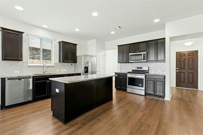 Building Photo - 11816 Monterosso Dr