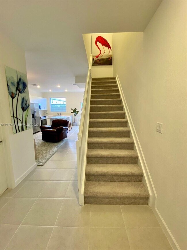 Building Photo - 2627 SE 28th Dr