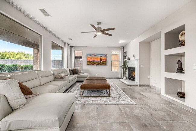 Building Photo - 5211 N 193rd Ave