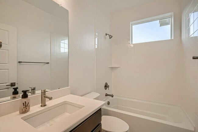 Building Photo - 11059 Shining Star Cir