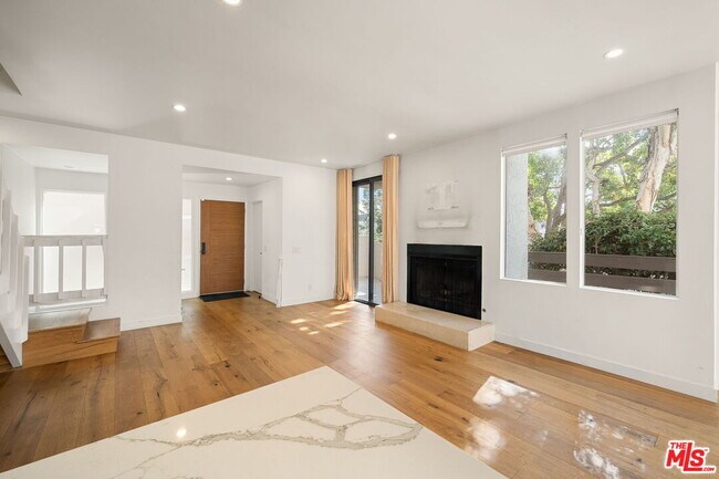 Building Photo - 1007 Euclid St