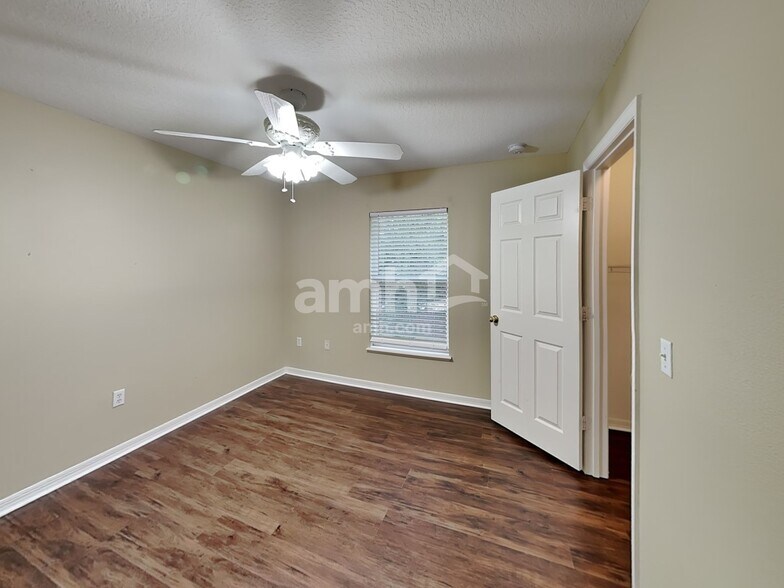 Building Photo - 1605 Pickard Cir