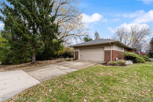 Building Photo - 509 Walbridge Dr