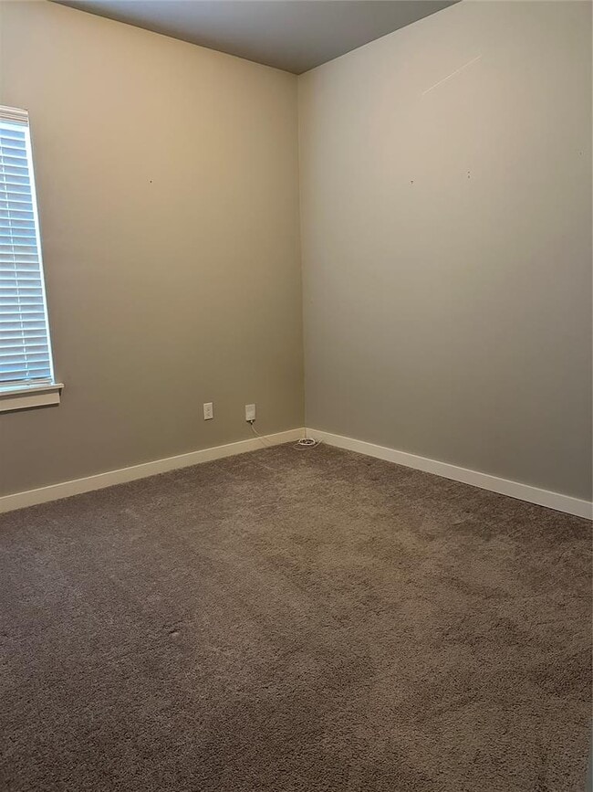 Building Photo - 14328 Peach Tree Dr