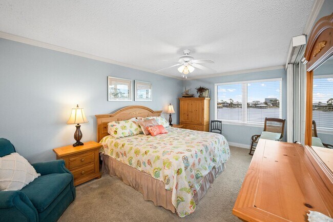 Building Photo - 4610 White Ave