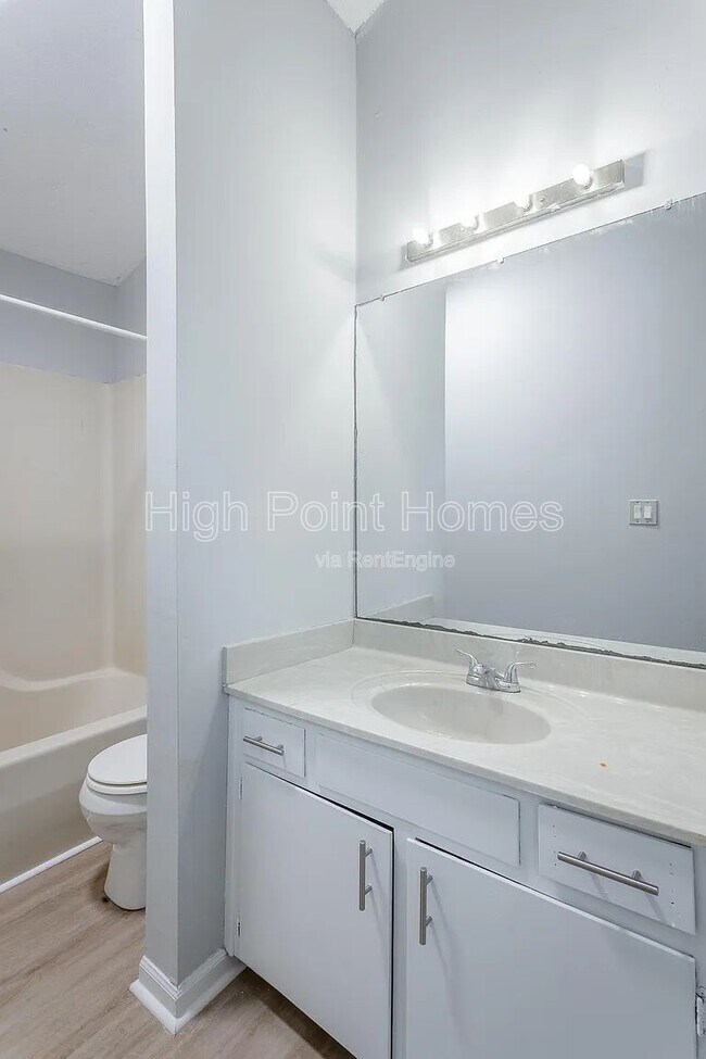 Building Photo - 3620 Idlewild Cir