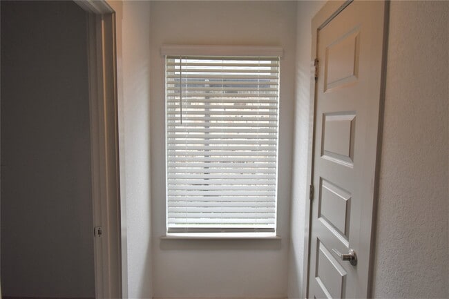 Building Photo - 4023 Yonkers Valley Ln