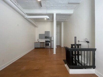 Building Photo - 452 2nd St