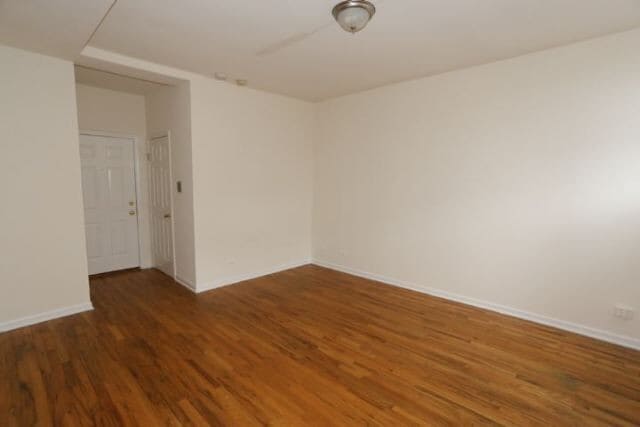 Building Photo - 922 W Dakin St