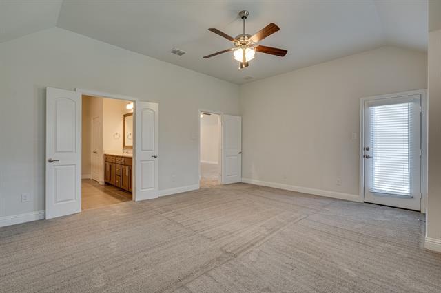 Building Photo - 2421 Belvedere Ln