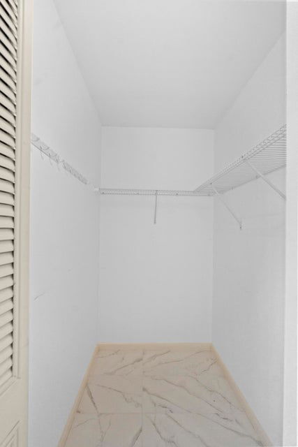 Building Photo - 441 Pine Glen Ln