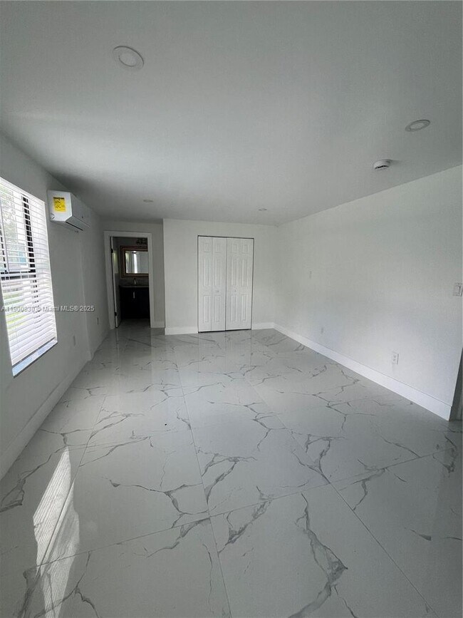 Building Photo - 11755 SW 37th St