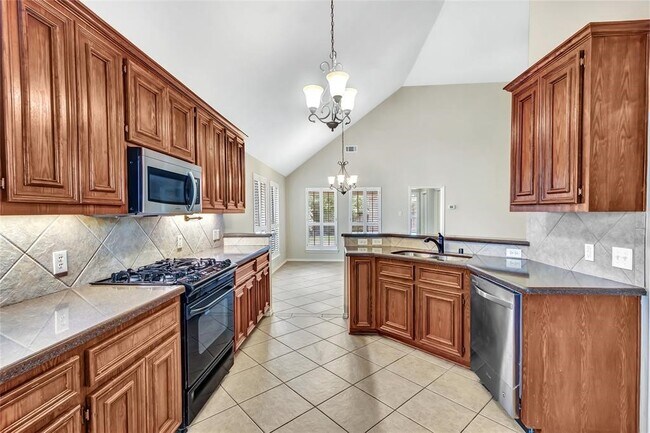 Building Photo - 15814 Finwood Ln