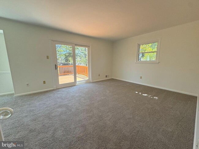 Building Photo - 4611 Eaton Pl