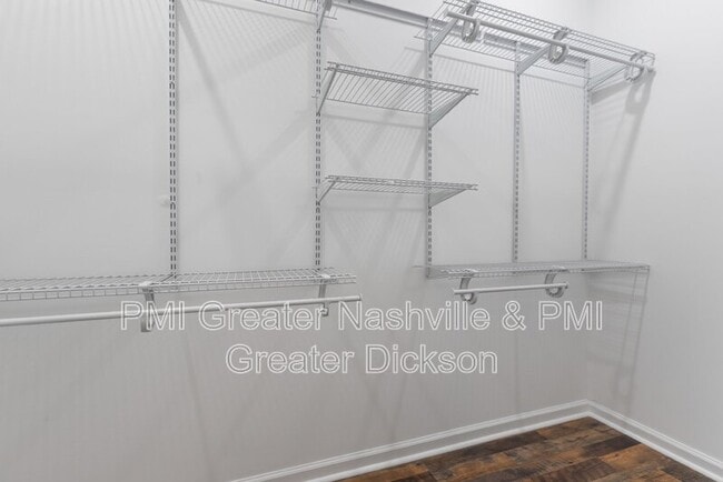 Building Photo - 218 Mike St