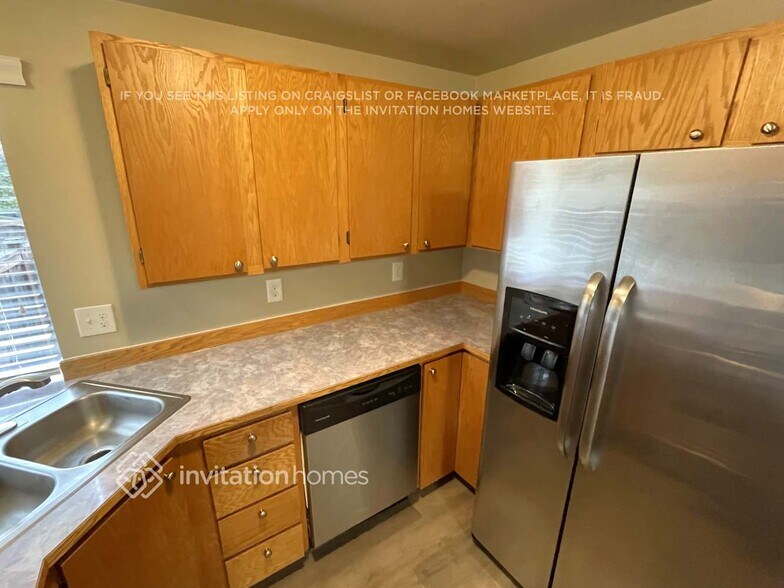 Building Photo - 22644 15th Ave S